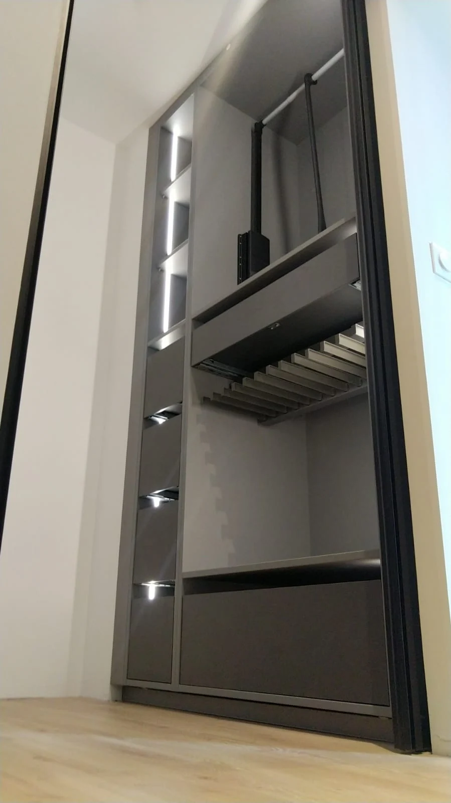 Cruseille - Une place pour chaque chose — réalisation de l’Atelier des Rocailles