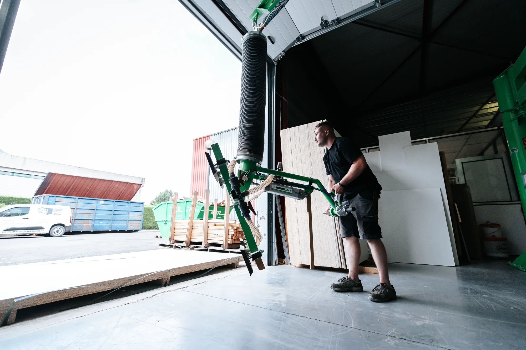 L’atelier et l’équipe — réalisation de l’Atelier des Rocailles