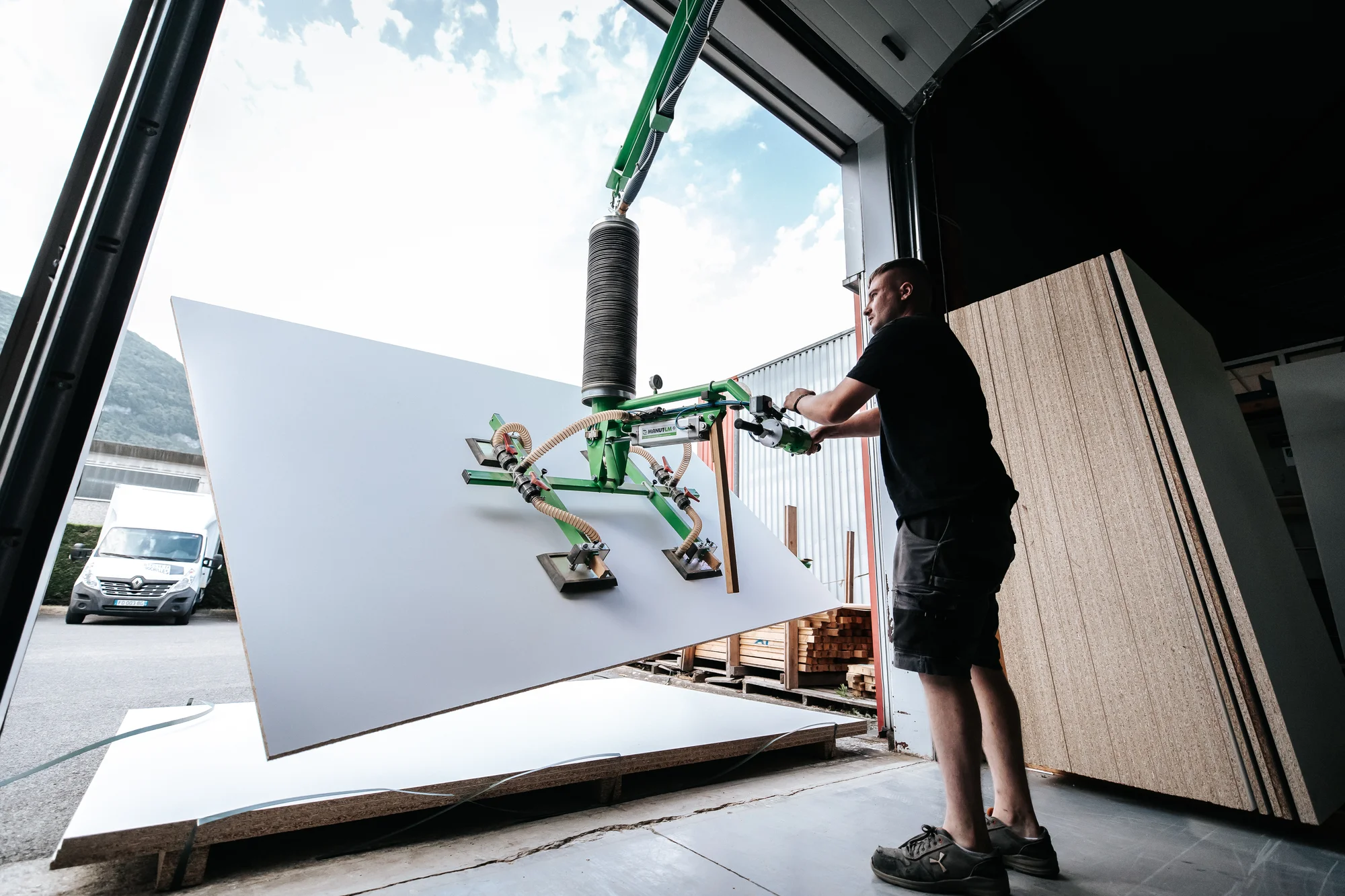 L’atelier et l’équipe — réalisation de l’Atelier des Rocailles