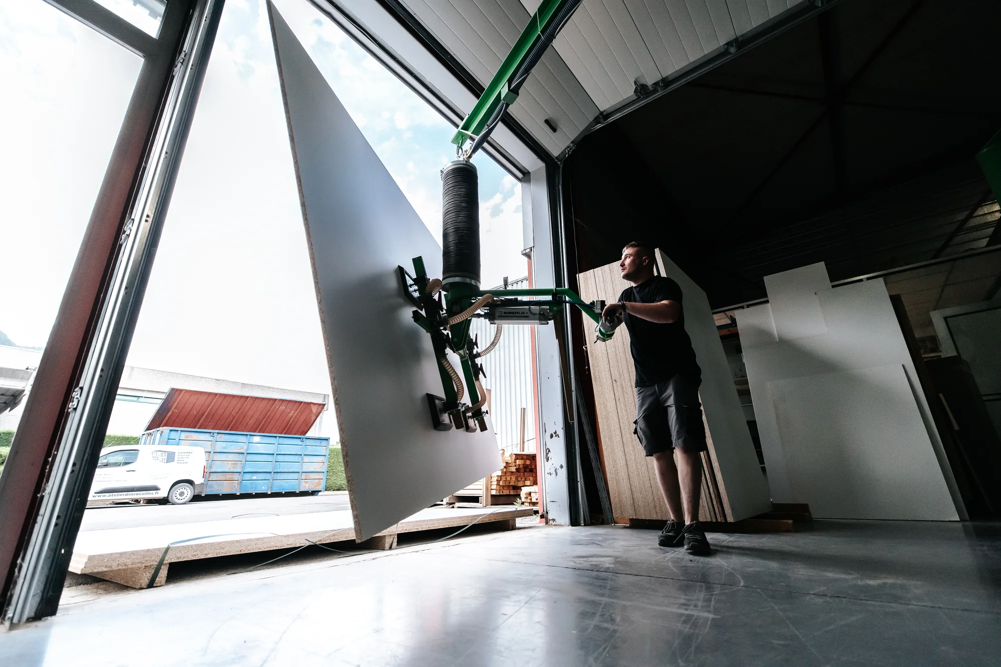 L’atelier et l’équipe — réalisation de l’Atelier des Rocailles