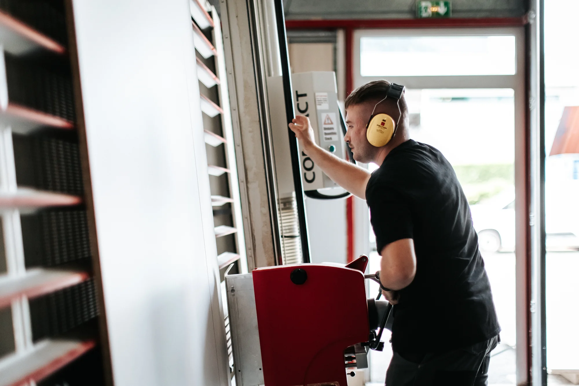 L’atelier et l’équipe — réalisation de l’Atelier des Rocailles