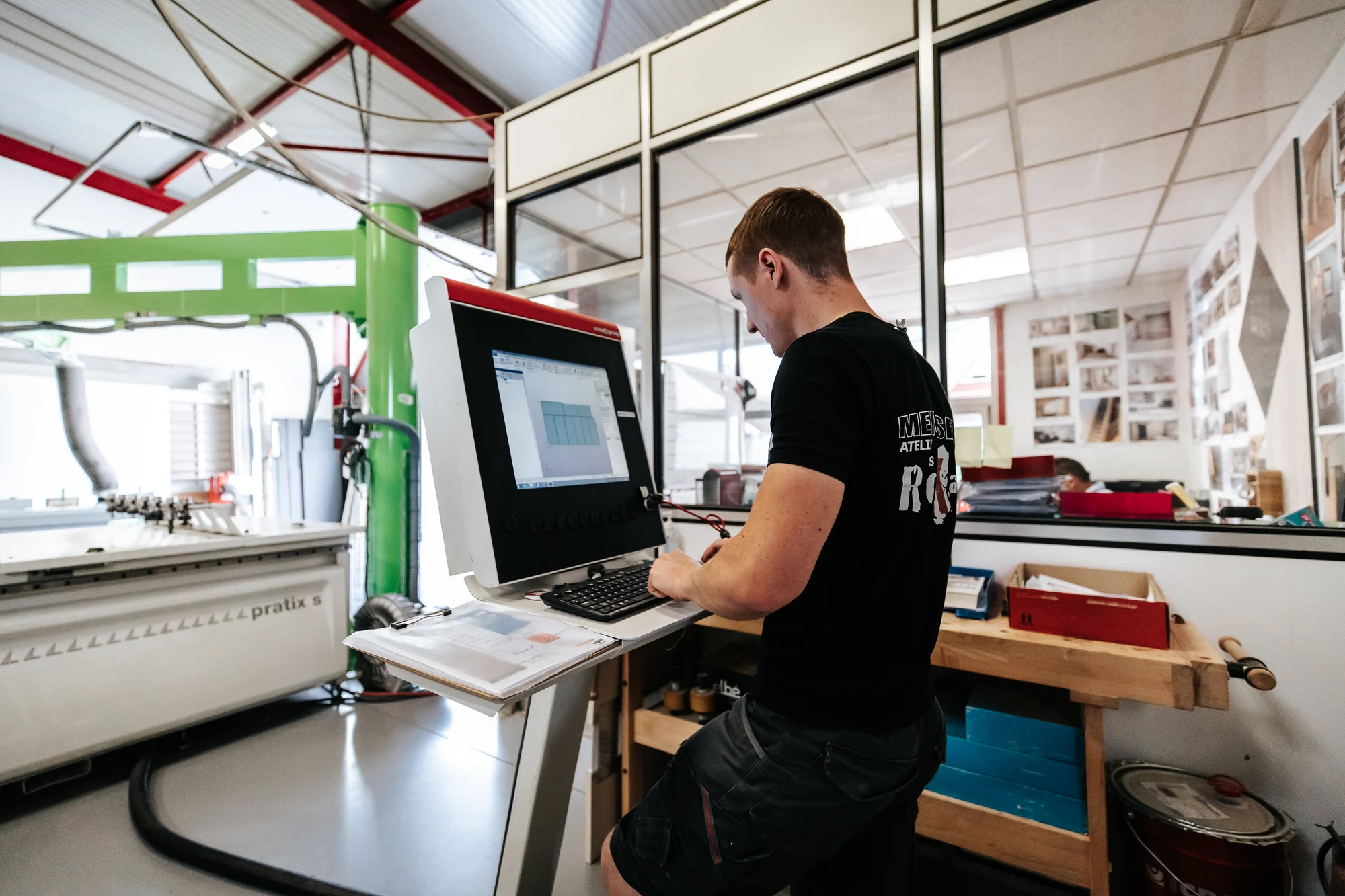 L’atelier et l’équipe — réalisation de l’Atelier des Rocailles