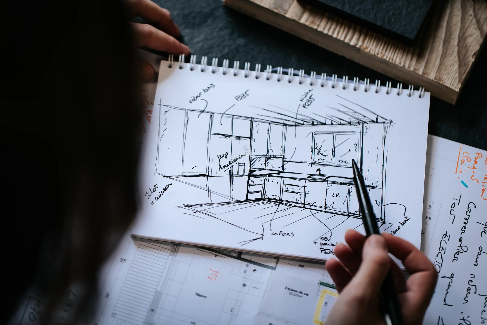 L’atelier et l’équipe — réalisation de l’Atelier des Rocailles