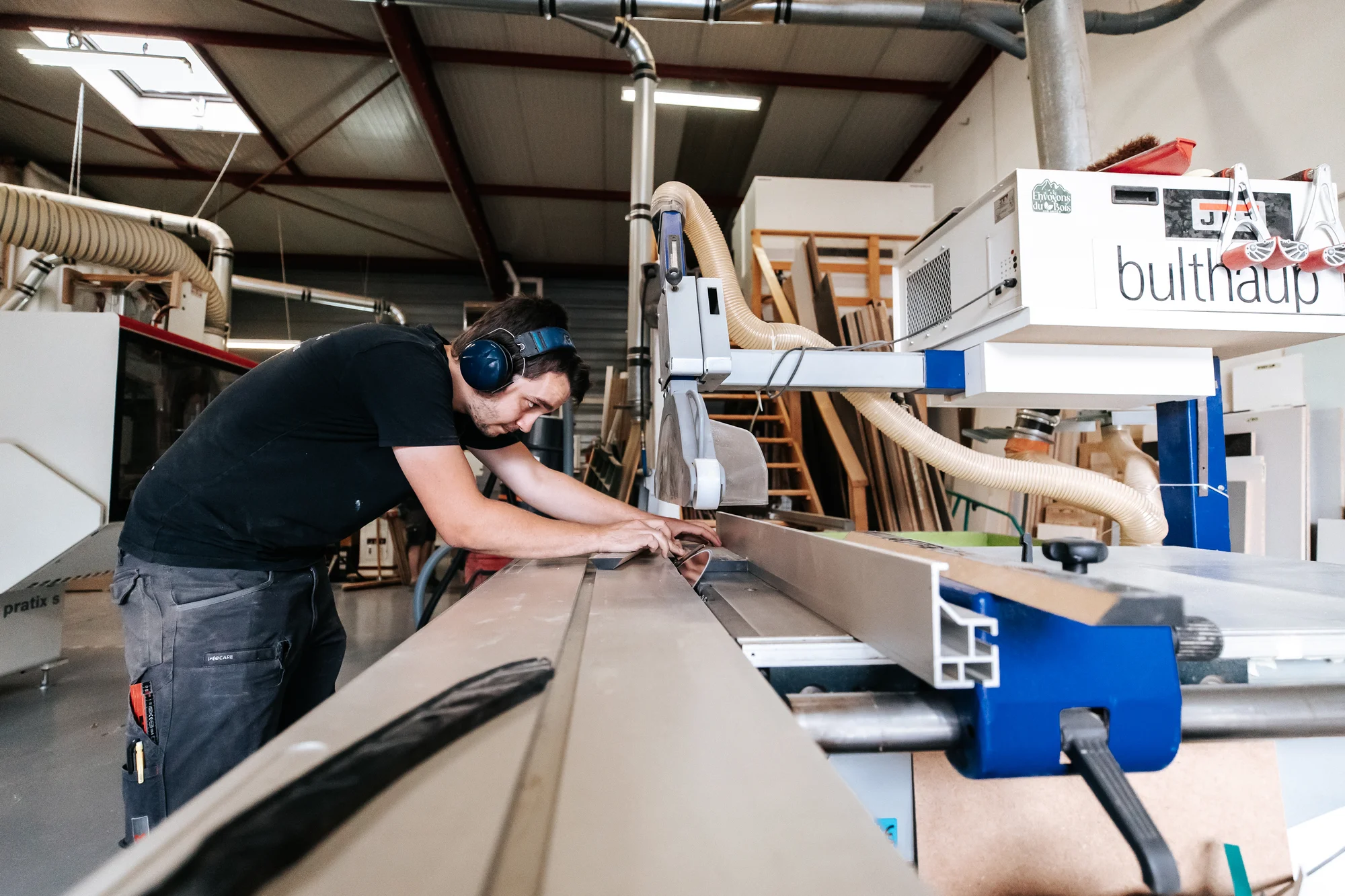 L’atelier et l’équipe — réalisation de l’Atelier des Rocailles