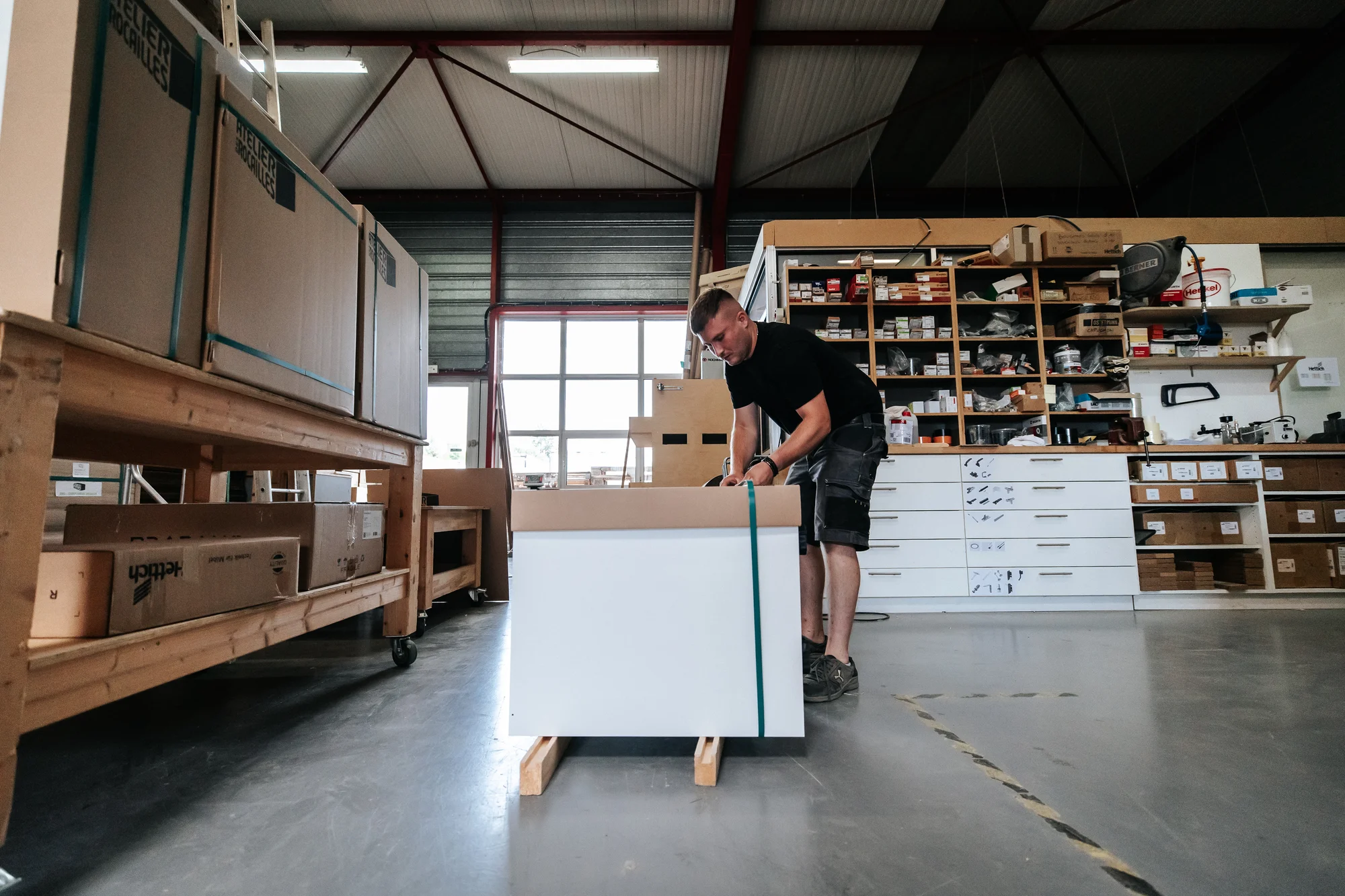 L’atelier et l’équipe — réalisation de l’Atelier des Rocailles