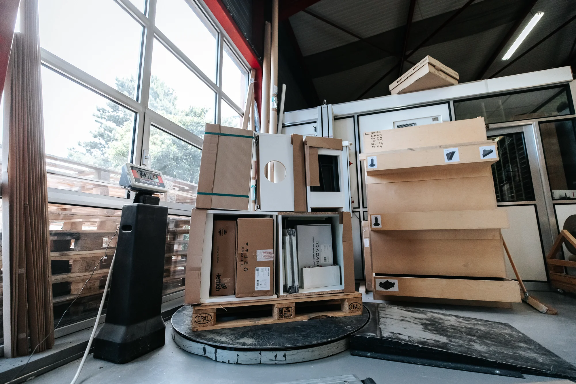 L’atelier et l’équipe — réalisation de l’Atelier des Rocailles