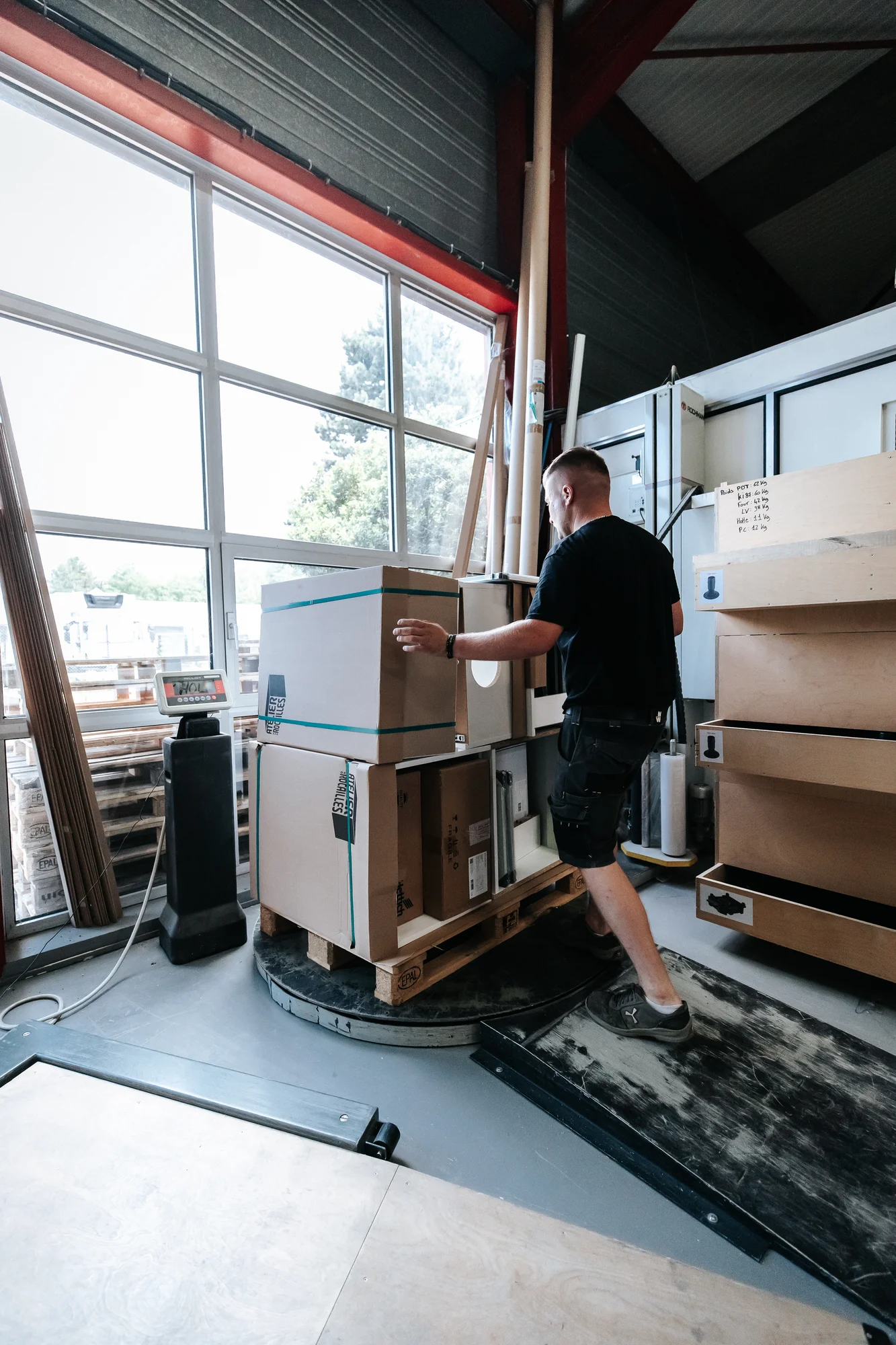 L’atelier et l’équipe — réalisation de l’Atelier des Rocailles
